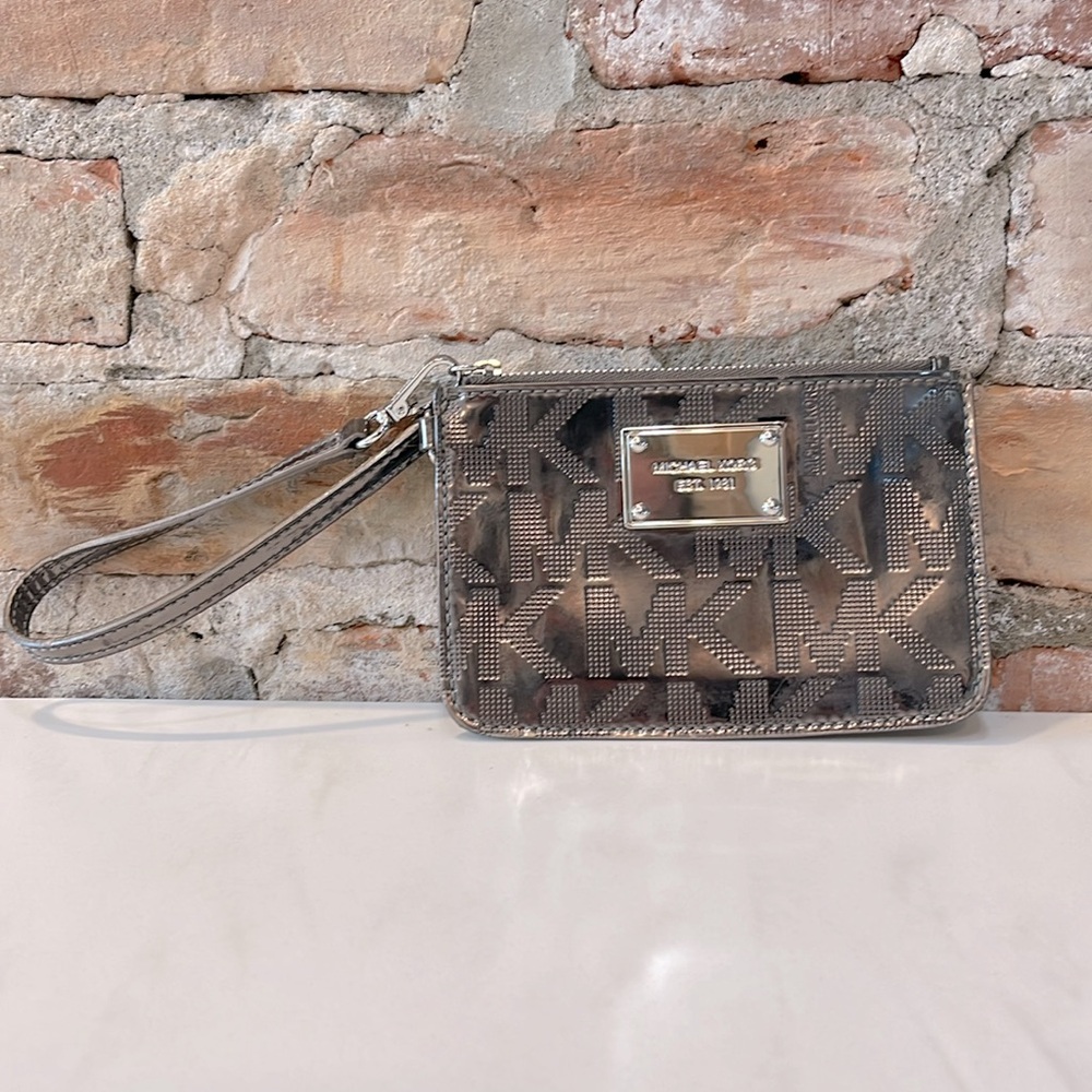 Michael Kors Wristlet